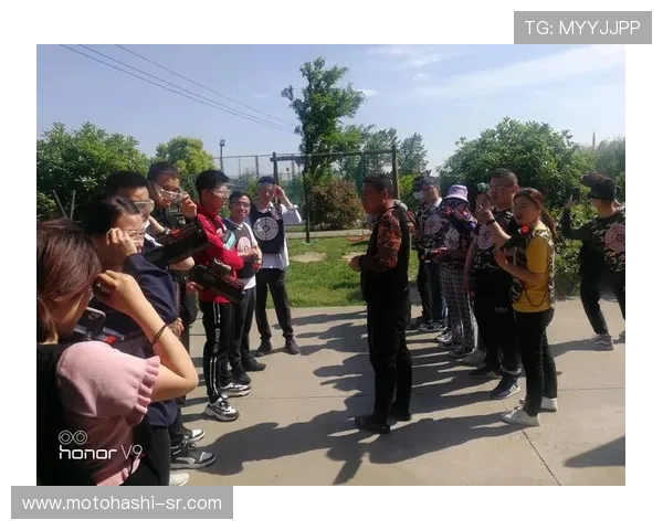 乐博真人欢迎你,为玩家提供丰富多样的真人游戏选择尽情畅玩